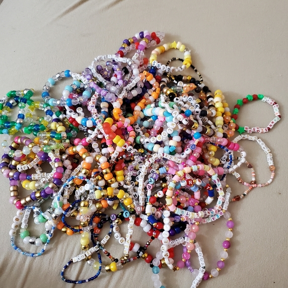 Set of 5 Taylor Swift Eras Tour Friendship Bracelets Keepsake - Picture 2 of 16